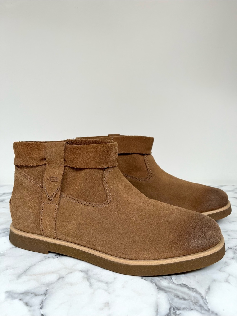 UGG Josefene Cuff suede ankle boots chestnut brown burnished toe woman’s size 7